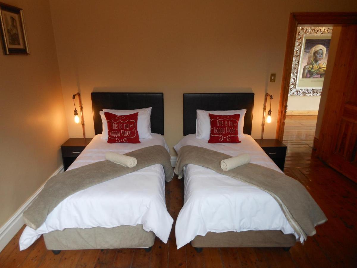 Sandstone Manor Mossel Bay Extérieur photo